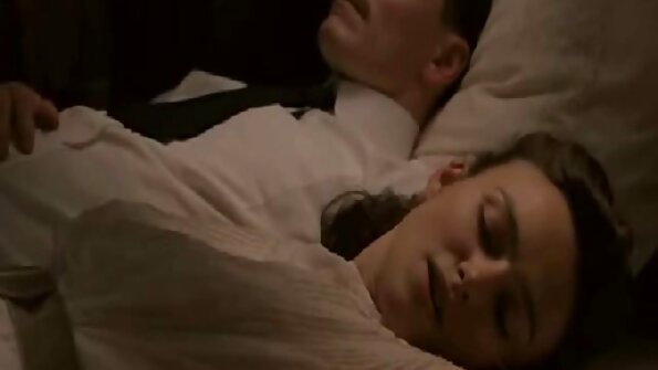 Tiffany Preston som politibetjent knuller